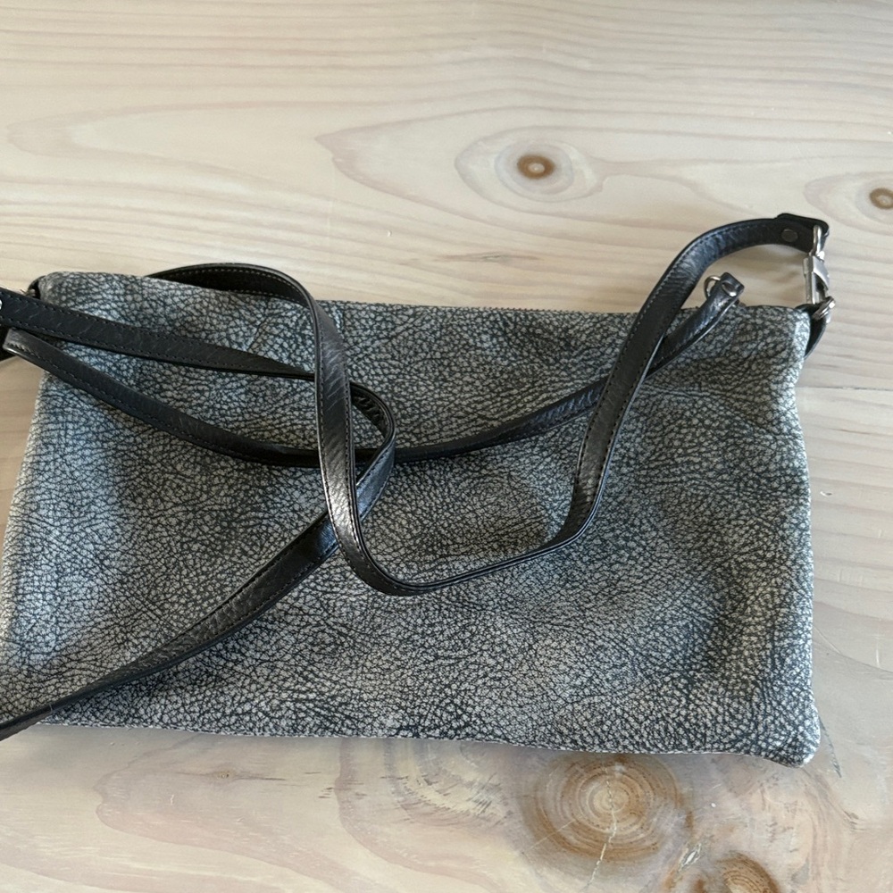 Women's Gray Pebbled Crossbody Bag